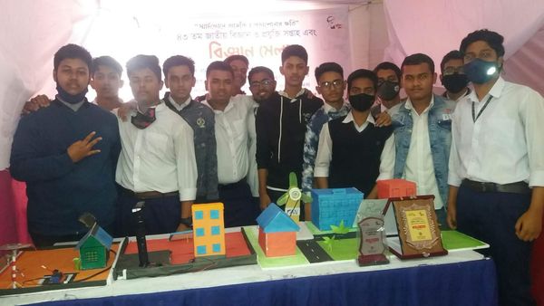 Hi Tech Polytechnic Institute - Slide